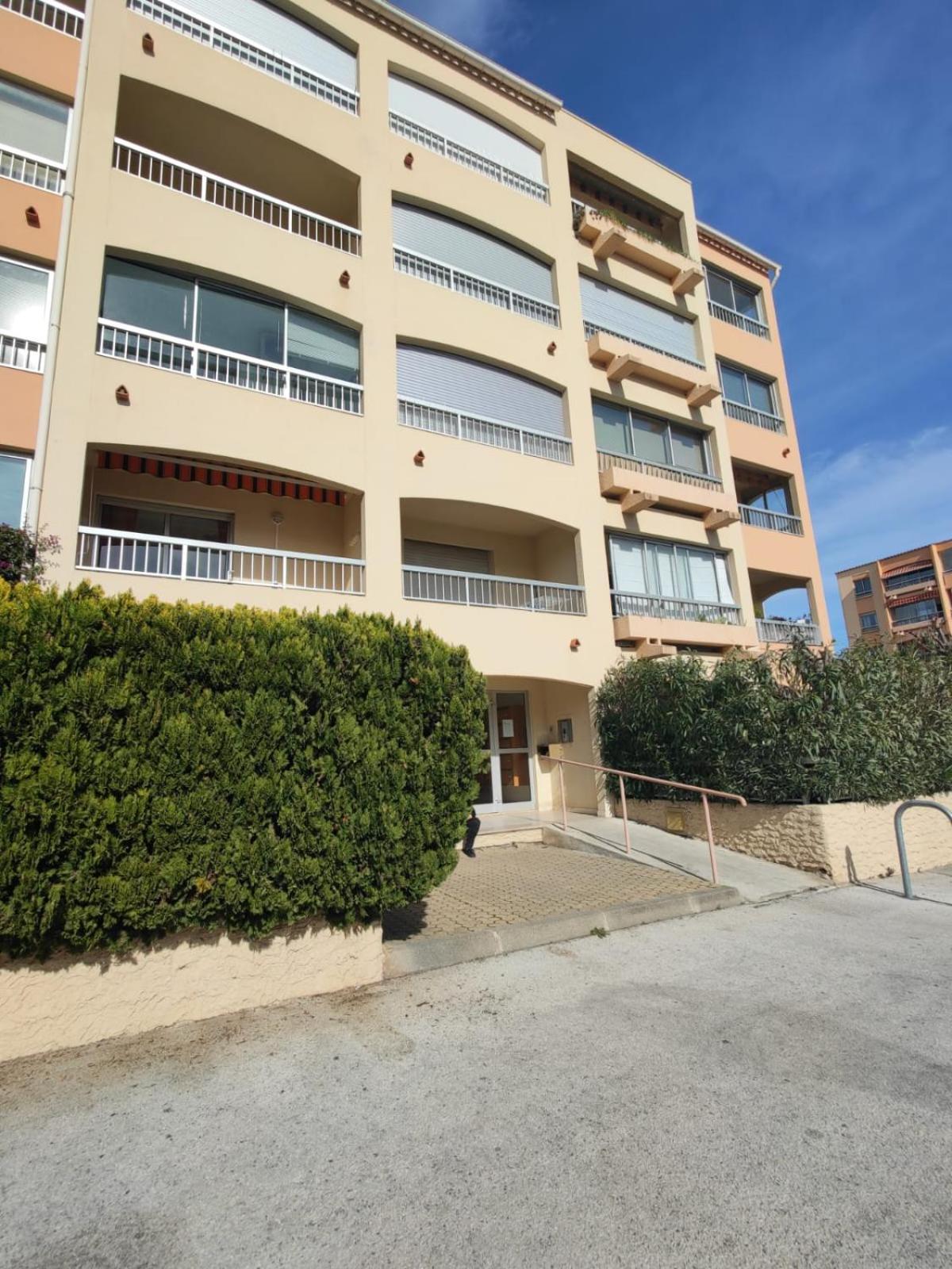 Saint-Mandrier-Sur-Mer Rsd Les Cometes Luaran gambar